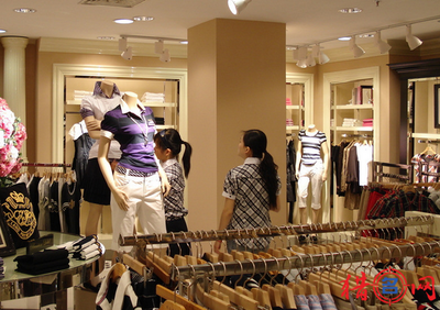 衣韵流芳——探寻有内涵的服装店命名艺术